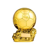 Golden Ball Football Cup Office ตกแต่งด้วยเทคโนโลยี Electroplated ถ้วยฟุตบอลเรซิ่นของขวัญและของขวัญว