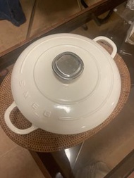 SMEG 琺瑯鑄鐵淺底鍋 26厘米 (奶油白)