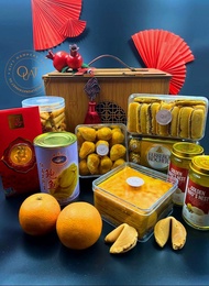Chinese New Year Hamper : Mandarin Set - Original Signature Kueh Lapis with Dutch Butter (+$2 for Prunes/Cheese) , Special Pineapple Tarts with Dutch Butter, Dutch Butter Cookies with Nutella, canned Abalone, Golden Birdnests, Prawn Roll, Ferrero
