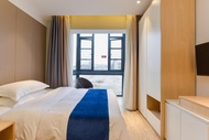 Rongju Hotel（Xuhui Longhua Riverside）