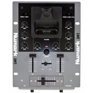 NUMARK iM1 2-CHANNEL DJ MIXER WITH DOCK FOR iPOD