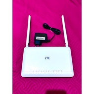 HIJAU ZTE ZXHN F670L dualband 5G PORT Greenbiru & Port unit + adapter