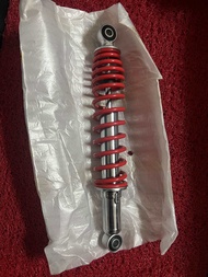 โช๊คหลัง SUZUKI สำหรับรถรุ่น KATANA ของแท้100% 62100-20GE0-000 ราคาลดล้างสต๊อกของหายากของมีจำนวนจำกั