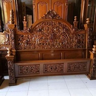 ranjang kayu jati / tempat tidur KDI / dipan KDI / tempat tidur ukiran / dipan ukiran