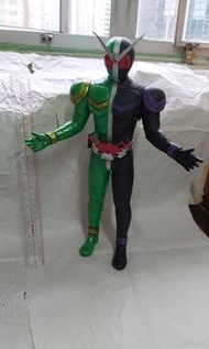 幪面超人 W 大膠