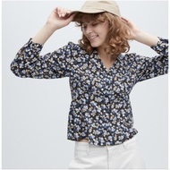 Uniqlo Rayon V-neck Blouse