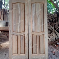 Pintu Kupu Tarung Kayu Jati