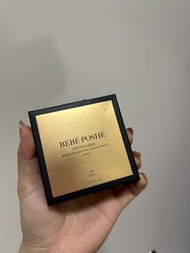 BEBE POSHE奢華寶貝 活顏肌密聚光粉凝霜 01白皙色
