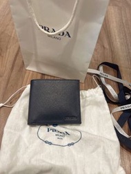 PRADA Wallet 短款雙摺 牛皮 銀包 男款