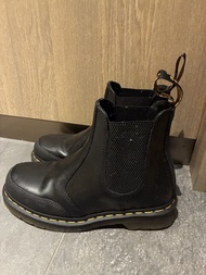 Dr Martens Chelsea boot