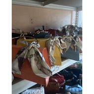 live lock handbag 25