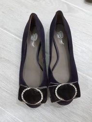爽健健康鞋 (  scholl shoes)