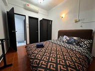 Rumah 700 m² dengan 2 bilik tidur dan 1 bilik mandi peribadi di Taman Tanjung (Glory Beach Resort Se