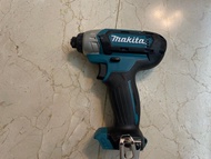 Makita 電批 TD110D  連充電器兩舊電 BL1041B