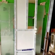 Pintu Kamar Mandi Aluminium Dengan Acp + Cermin Resvitaa99