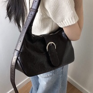 Pre-Order | 98 Doci Ring Buckle Cross Shoulder Bag (4 Colours)