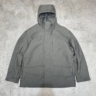 UNIQLO HYBRID 3D DOWN JACKET