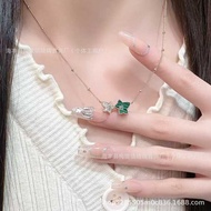 LO Hot-selling LA Ivy Series Double Leaf Necklace Female Maple Leaf Design Malachite Green Pattern N