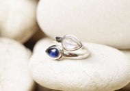藍晶石和彩虹月光石銀戒指
