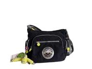 Kipling Gabbie คร่อมกระเป๋าสะพายไหล่ใหญ่ (จี้ฟรี1อัน)