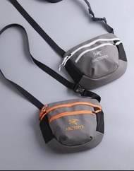 日本優惠預訂 beams japan Arcteryx 刺繡logo 斜咩袋 腰包 斜孭袋
