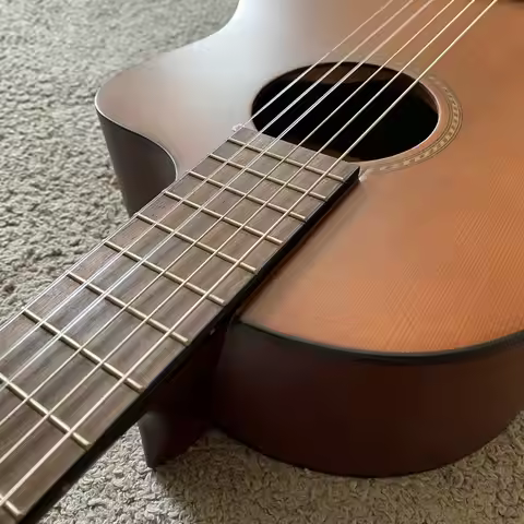 I079 Cordoba Iberia C5CESB 36'Classical Guitar Solid Cedar Top 17 Frets Rosewood Flamenco Style Guit