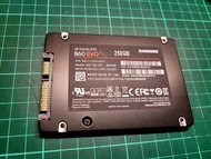 健康良好有圖Samsung SSD 860 EVO 250GB SATA III 2.5"