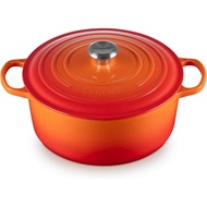 Le Creuset Enameled Cast Iron Signature Round Dutch Oven, 7.25 qt., Flame R8GD
