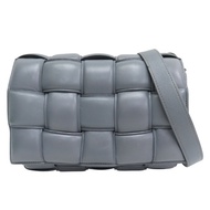 灰色 羊皮編織 Padded Cassette 枕頭包 肩背包【BOTTEGA VENETA BV 寶緹嘉】 717506