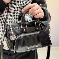 LV LOUIS VUITTON NIGHT CARGO KEEPALL 25 BLACK LEATHER BAG TOTE MONTSOURIS BACKPACK 黑武士 手袋 背包 購物袋 M13