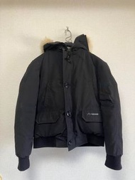 尺寸s偏大 CANADA GOOSE 7950M R CHILLIWACK BOMBER 加拿大鵝羽絨服 外套夾克
