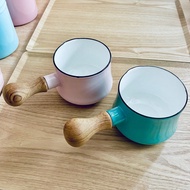 Dansk Kobenstyle 琺瑯牛奶鍋 (搪瓷) * 粉紅色+湖水藍色 * 物料: 琺瑯塗層鋼板 + 木柄 * Size約: 長19cm x 上闊9cm下闊11cm x 高8cm * 容量: 0