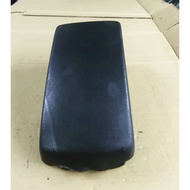 Original Peugeot 407 armrest cover Peugeot 407 armrest cover Peugeot 407 armrest cover Peugeot 407 a