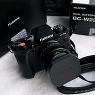Fujifilm XT5 / X-T5 Mirrorless Camera Body & Kit Lens 16-50MM /16-80MM
