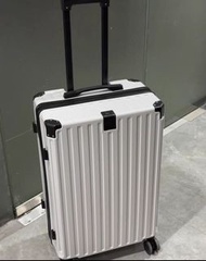 全新28吋白色鋁合金行李箱〖要訂2-3天到〗