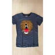 Preloved tshirt for boys cotton on kids size 9 cottonon lio roar