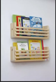 RAK dinding penyimpanan Al Quran buku belajar