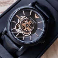 EMPORIO ARMANI Meccanico 鏤空錶盤 黑色皮革錶帶 自動機械錶 AR60002