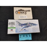 A-4E Skyhawk 1/72 fighter aircraft assembly kit