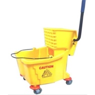 36 Litre mop cart / wringer mop pail with wheel/ mop bucket with wheel /baldi mop beroda mobile cart