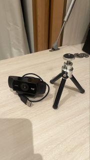 Logitech C922 Pro Stream Full HD Webcam 立體聲網路攝影機