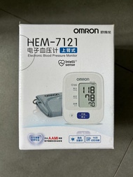 OMRON HEM-7121血壓計