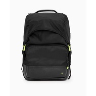 Calvin Klein Mens Sleek Nylon Clip Backpack 45 CM