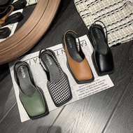 DE9 Square Toe Flats - Lightweight Sole, Versatile Design