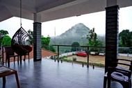 Kotibetta Homestay - Mountains View, River &amp; Trek