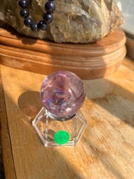 A406*高質薰衣草紫水晶球連透明膠座