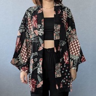 印尼蠟染輕薄涼爽和服罩衫 NAKURA - 黑紅 - NAK005