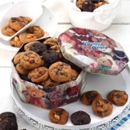 Famous Amos Teddy Octagon Tin 160g Occasion Gift Set Cookies Gift Tins Original Chocolate Chip Halal