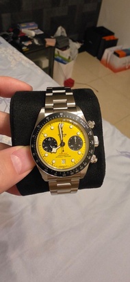 Tudor Black Bay Chrono Yellow Dial 手錶