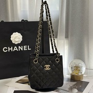 CHANEL Mini tote粒面牛皮水桶包 - 黑金